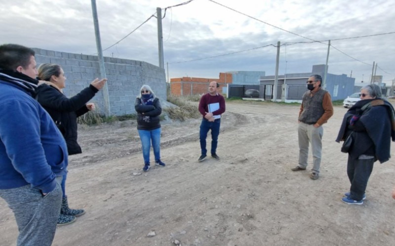 Presentan pedido de agua potable para el Barrio 